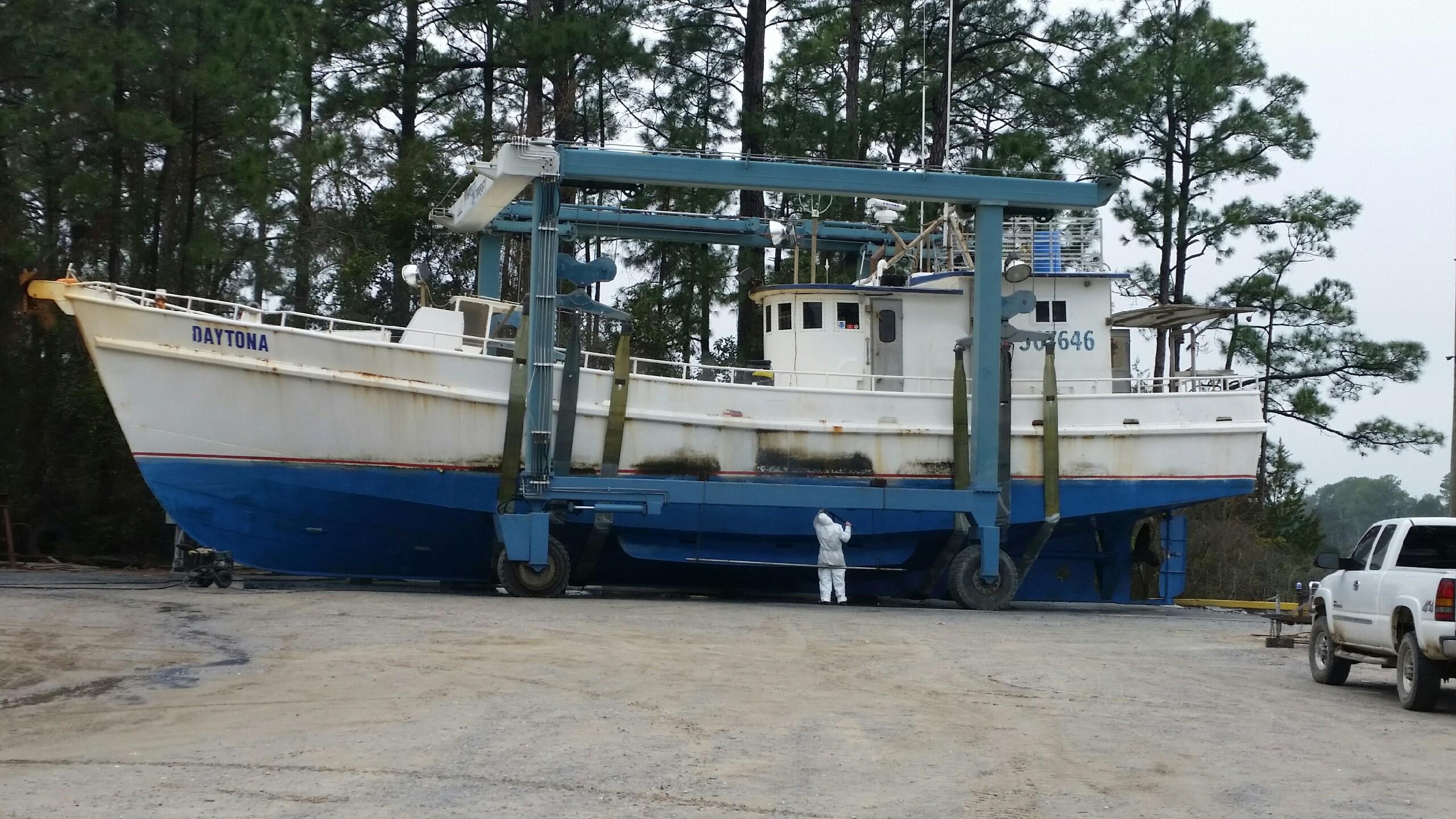 Miller Marine provides commercial services for commercial vessels in Bay County Florida